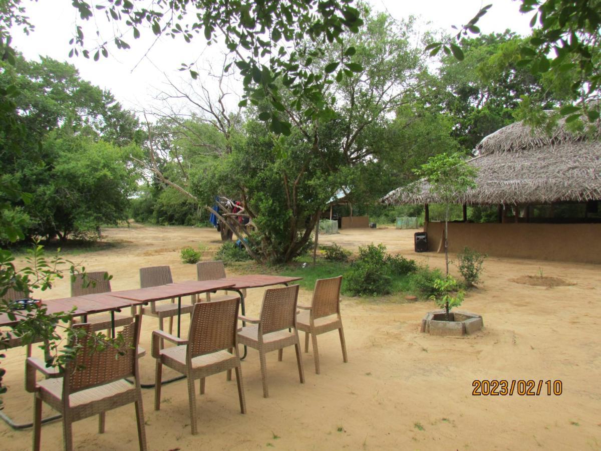 Rivosen Camp Yala Safari Hotel Exterior photo